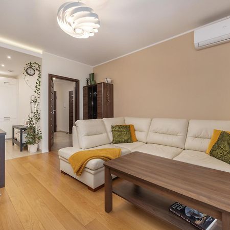 Comfortable Apartment Krakowska Wroclaw With Free Parking By Noclegi Renters Ngoại thất bức ảnh