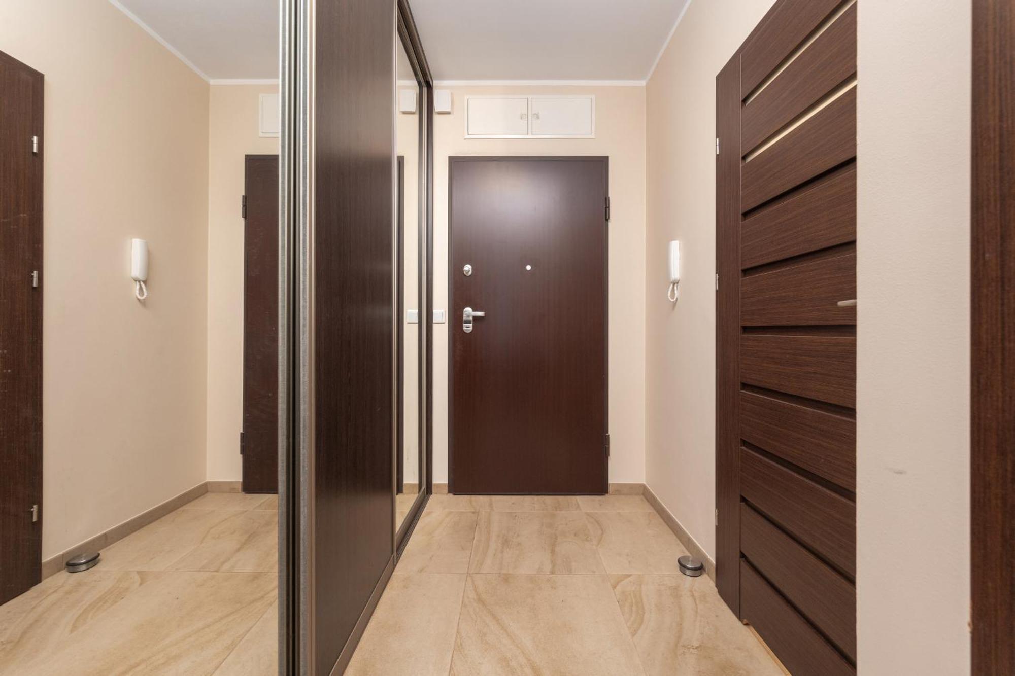 Comfortable Apartment Krakowska Wroclaw With Free Parking By Noclegi Renters Ngoại thất bức ảnh